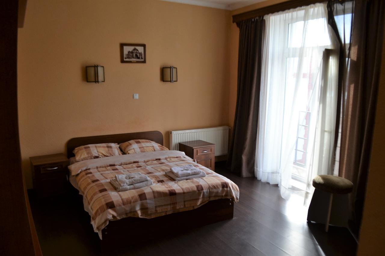 Kalina Motel Çernivtsi Dış mekan fotoğraf